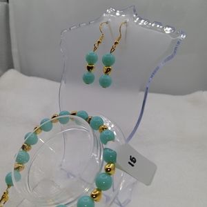Handmade wire beaded bracelet and earrings set
